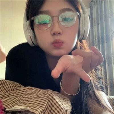 金发奇女